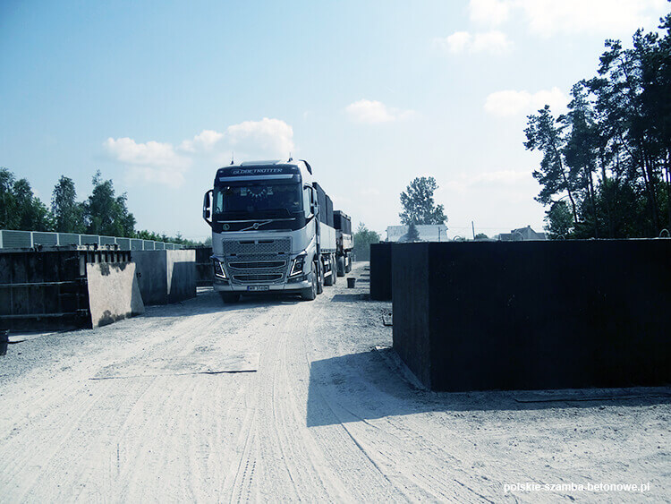 Transport szamb betonowych  w Zamościu